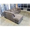 Image 2 : GREY 2 PIECE SECTIONAL SOFA