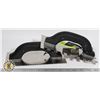 Image 1 : 2 NEW SQUARE NOTCH TROWELS STAINLESS STEEL