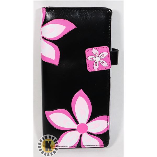 NEW SHAG WEAR WOMEN'S WALLET