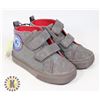 Image 1 : BOYS GREY ASTRONAUGHT ACADEMY SHOE SIZE 8