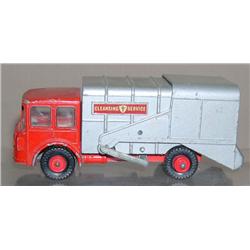 King Size Refuse Truck K-7