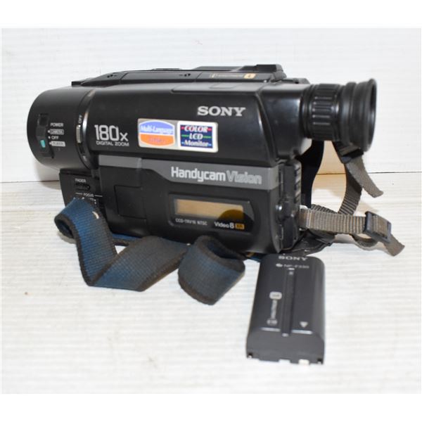 SONY CCD-TRV16 HANDYCAM - NO CHARGER