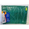 Image 1 : ALVIN SELF-HEALING CUTTING MAT 18 X 24 INCHES