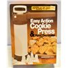 Image 1 : EASY ACTION COOKIE PRESS