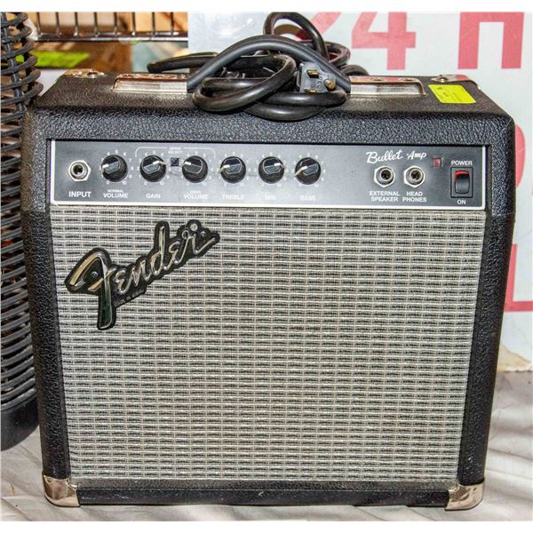 FENDER BULLET-AMP