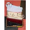 Image 1 : BOX WITH 5 PURSES INCL. CLUTCH PURSES AND