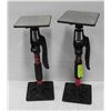 Image 1 : PAIR OF CABINET JACKS MAX 150 LB