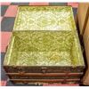 Image 2 : VINTAGE STEAMER TRUNK