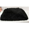 Image 1 : NEW REPACKED 60 X 80" BLACK 15LB WEIGTED BLANKET