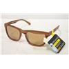 Image 1 : PAIR OF FOSTER GRANT SUNGLASSES