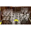 Image 1 : LARGE LOT OF VARIOUS CRYSTAL + GLASSWARE