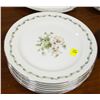 Image 2 : LARGE HIRA FINE CHINA SET