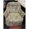 Image 2 : PAIR OF FLORAL UPHOLSTERED CHAIRS