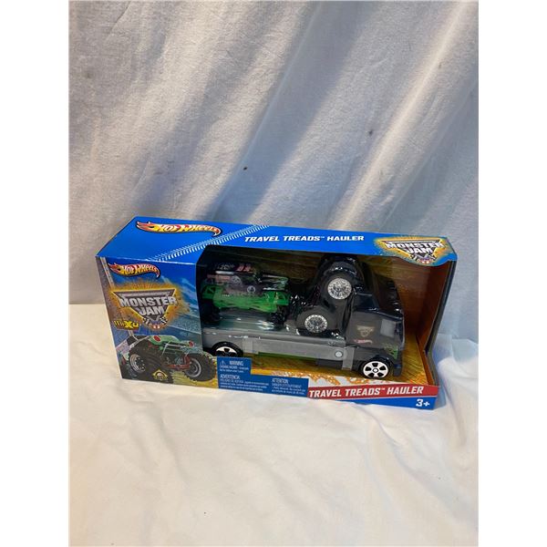 New Hot wheels travel trends hauler