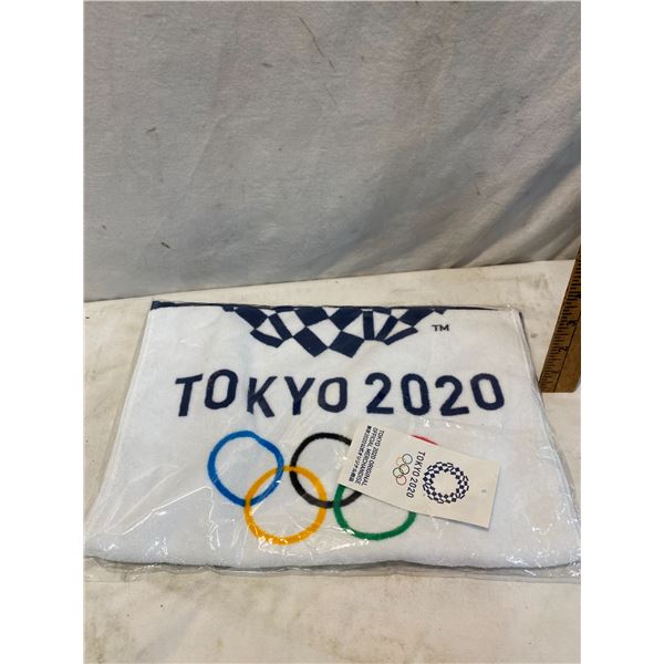 Tokyo 2020 collectible towel new