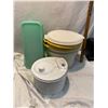 Image 1 : Tupperware and miscellaneous