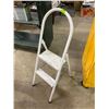 Image 1 : Step stool