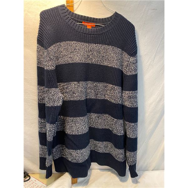 Sweater large