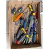 Image 1 : Assorted hand tools