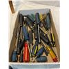 Image 1 : Assorted tools