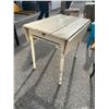 Image 1 : Rustic table drop side