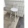 Image 1 : Vintage stool