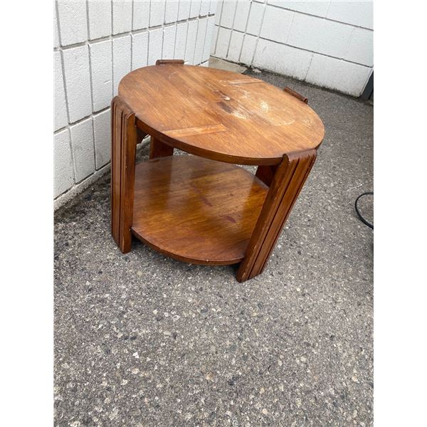 Accent table