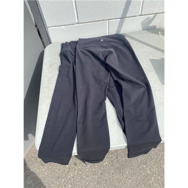 2 pairs Lulu pants size not stated may be small?