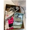 Image 1 : Beauty items