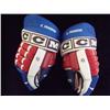 Image 1 : Autographed CHRIS & PETER FERRARO HOCKEY GLOVES:
