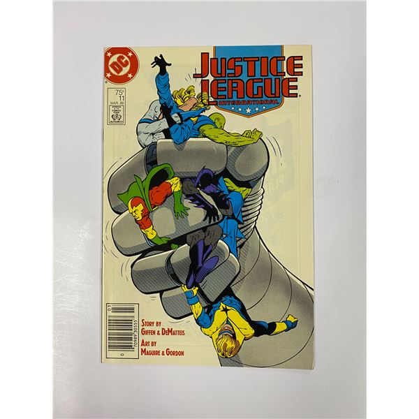 Justice League #11 Vintage DC Comic