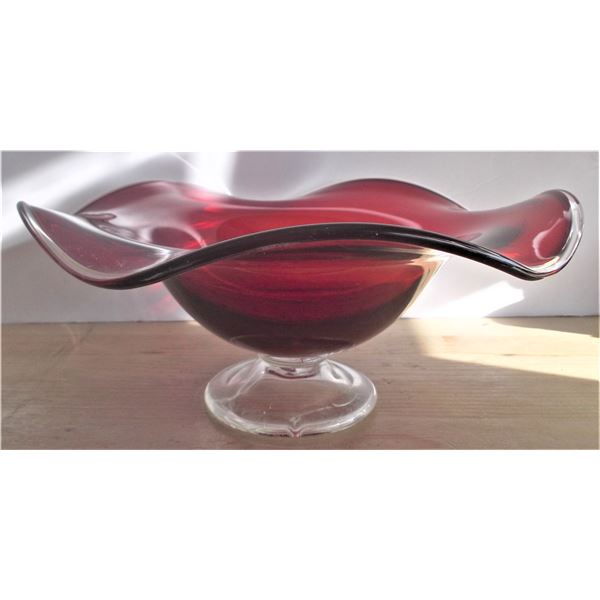 Ruby Glass Bowl - Flaw on Base