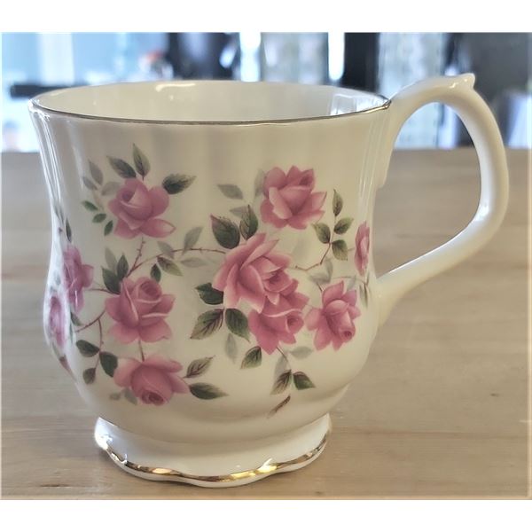 Royal Albert Tea Cup - Roses