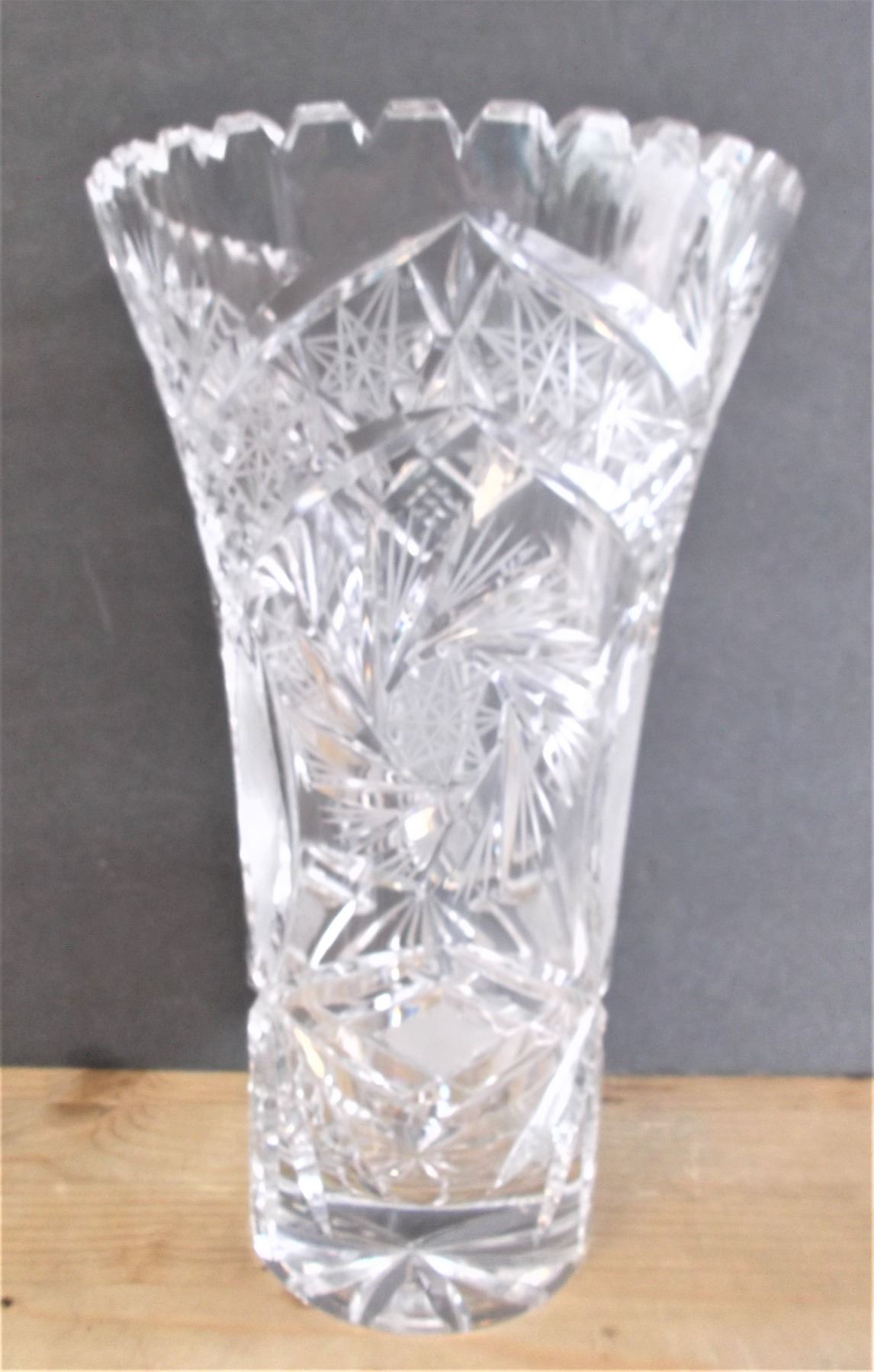 Pinwheel Lead Crystal Vase Heavy