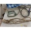 Image 2 : 4 Halters & Piece of Rope