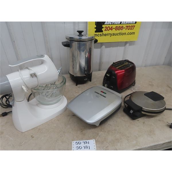 4 Kitchen Appliances; Sunbeam Mixer, Westbend  Coffee Perc., George Foreman Grill, Cusinart Waflle M