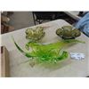 Image 1 : 3 Chalet/ Blown Glass Centerpiece Display