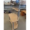 Image 2 : Computer Desk with Hutch 64" x 42" x 24"