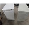 Image 2 : 2 - 2 Drawer Metal Filing Cabinets with 1 Set of Keys 27" x 15" x 28"