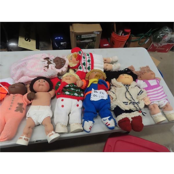 8 Cabbage Patch Dolls - Excellent Condition