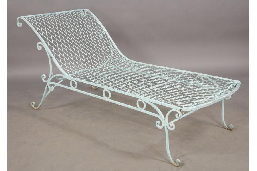 VINTAGE WROUGHT IRON FRENCH GARDEN CHAISE LOUNGE