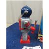 Image 3 : Benthic Tin Wind Up Robot with Box 9"x 4"x 3.5"