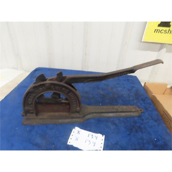 Champion Tobacco Cutter