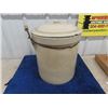 Image 3 : Medalta 5 Gal Crock with Lid- some chips