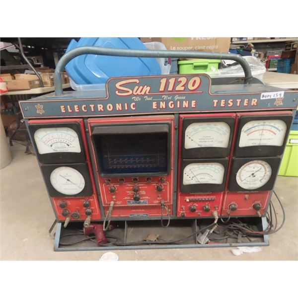 Vinatge Sun 1120 Electronic Engine Tester/Analyzer