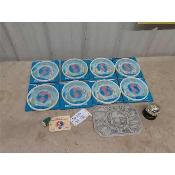 1939 New York Worlds Fair Hot Plate ( 8 in  Original Boxes), 1964-65 New York World's Fair Decorativ