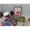 Image 4 : Aquarium with Rock/Decor, Ornaments, Picture  Slogans, Tray, Coasters plus more