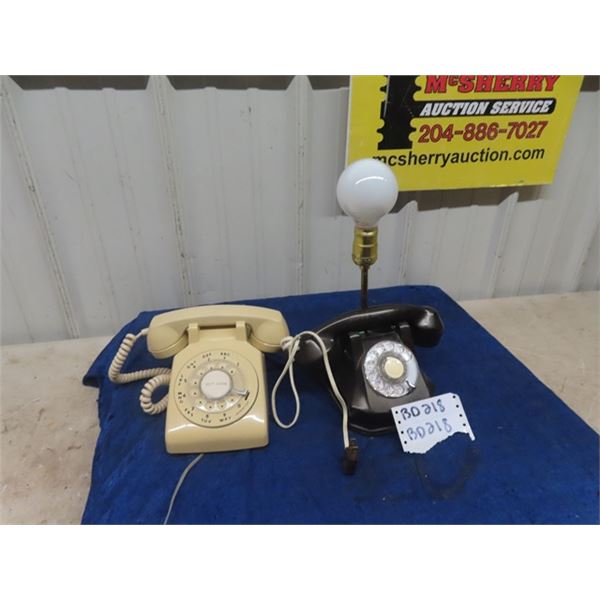 Antique Bakelite Phone Converted to Lamp