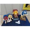 Image 1 : 3 M&M Figurines