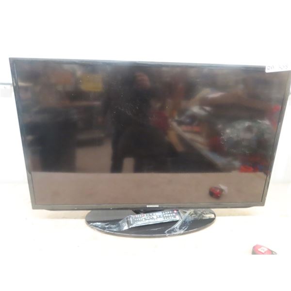Samsung 40" Smart TV with Remote